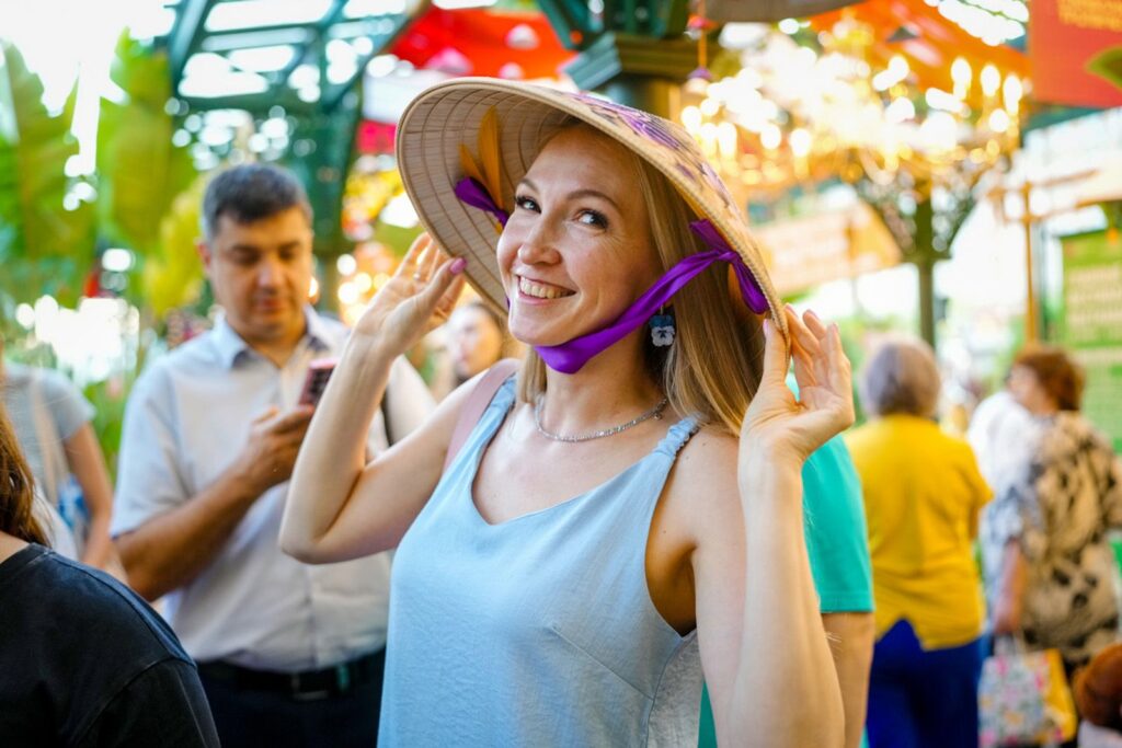 Фото 121 — Алжирский певец даст бесплатный концерт на площади Революции